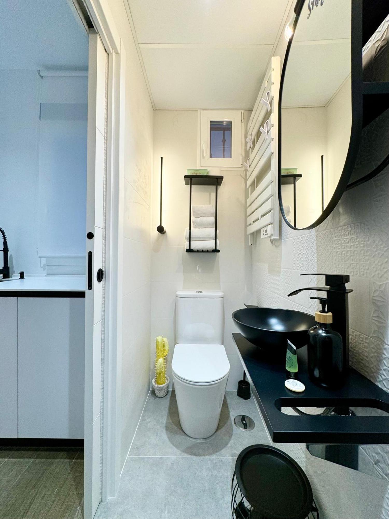 Luxury Flat City Center Full Equipe Non Touristic Madrid Exterior photo