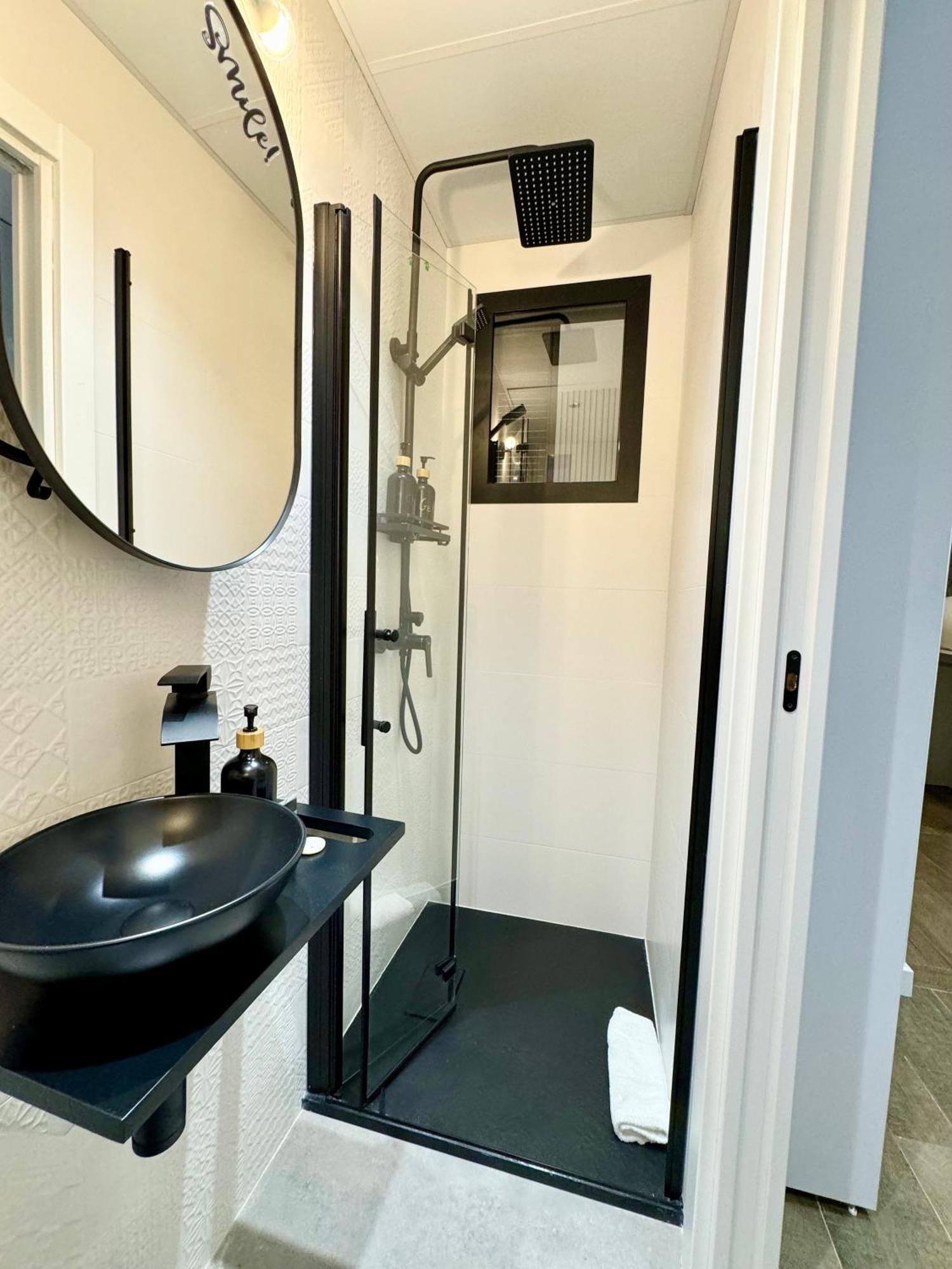 Luxury Flat City Center Full Equipe Non Touristic Madrid Exterior photo